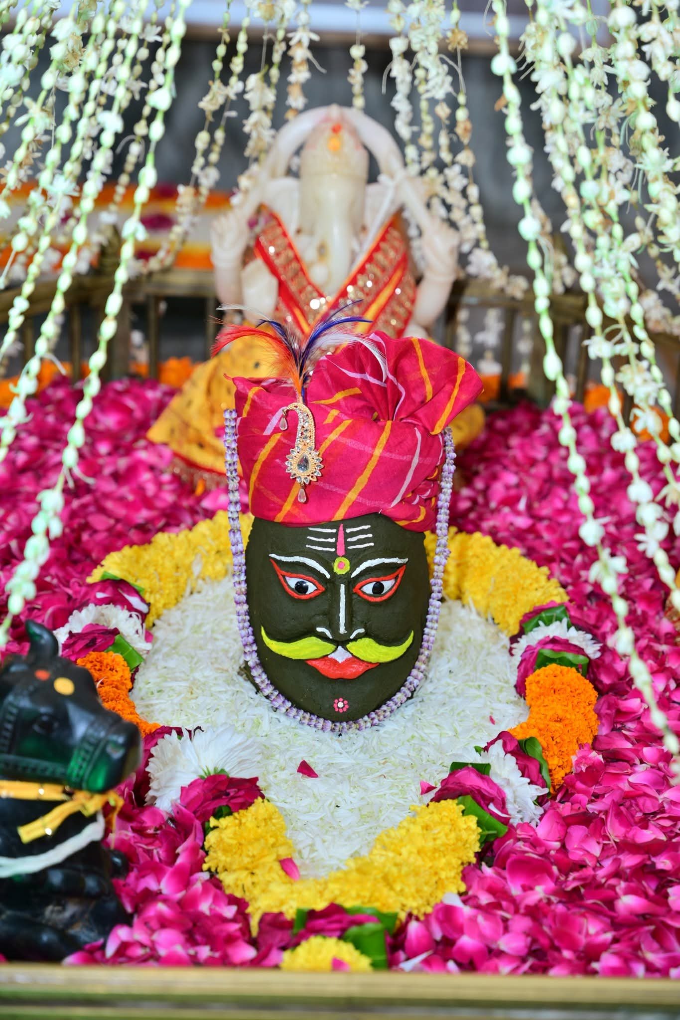 चुवास शिव मंदिर